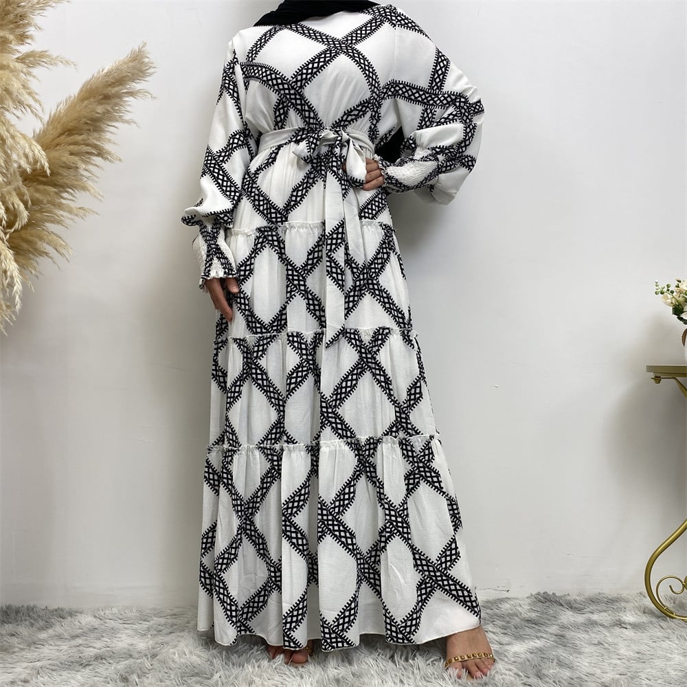 Elegant Long Skirt with Fashionable Print Design